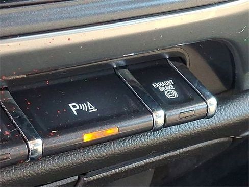 Used 2018 Chevrolet Silverado 2500 LTZ w/ Duramax Plus Package image 25