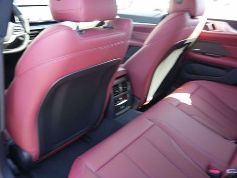 Used 2025 BMW i4 eDrive40 RWD image 9