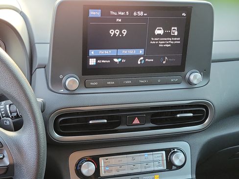 Certified 2023 Hyundai Kona SE image 12