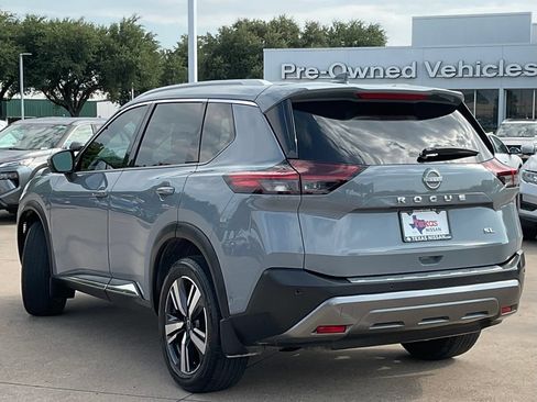 Used 2023 Nissan Rogue SL w/ SL Premium Package FWD image 6