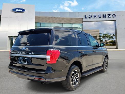 Used 2023 Ford Expedition XLT RWD image 5