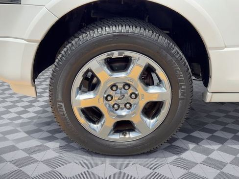 Used 2014 Ford Expedition EL Limited w/ Equipment Group 301A AWD/4WD image 13
