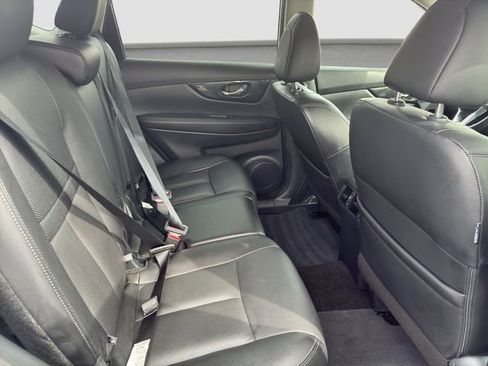 Used 2019 Nissan Rogue SL image 20