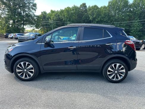 Used 2022 Buick Encore Preferred w/ Safety Package II AWD/4WD image 4