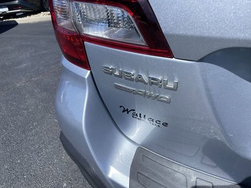 Used 2018 Subaru Outback 2.5i Limited AWD/4WD image 7