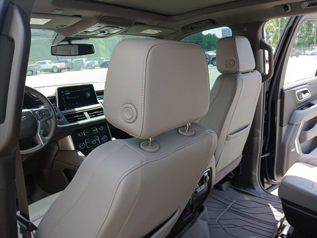 Used 2024 Chevrolet Tahoe Z71 w/ Luxury Package AWD/4WD image 18