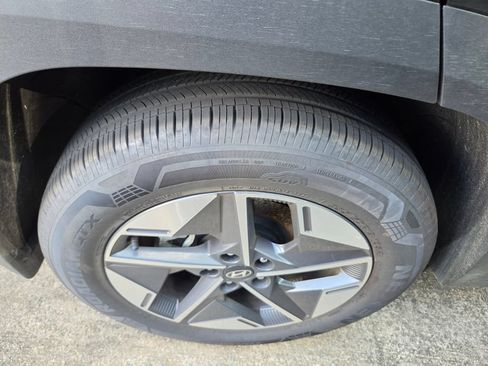 Used 2025 Hyundai Tucson SEL FWD image 7