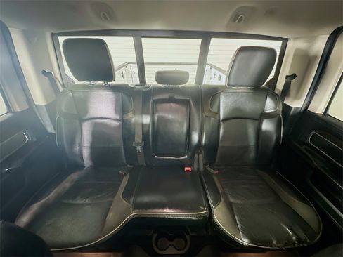 Used 2023 RAM 2500 Laramie image 13