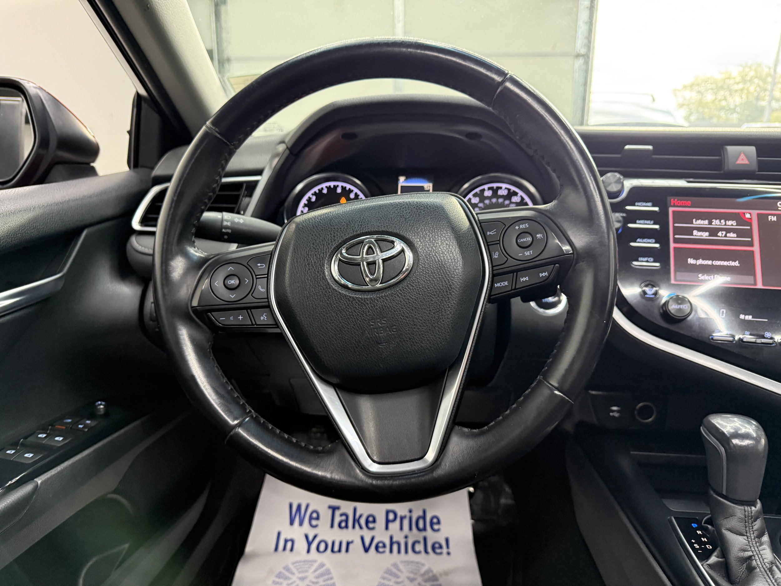 Used 2018 Toyota Camry FWD image 18