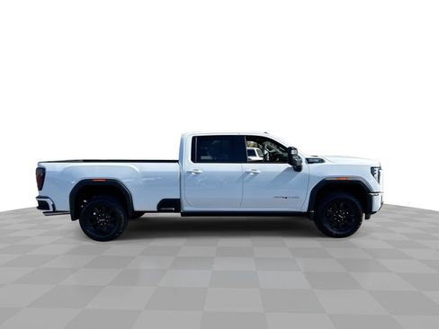 Used 2026 GMC Sierra 3500 AT4 AWD/4WD image 9