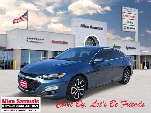 Used 2025 Chevrolet Malibu RS FWD image 1