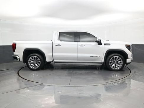 Used 2024 GMC Sierra 1500 Denali w/ Denali Reserve Package AWD/4WD image 4