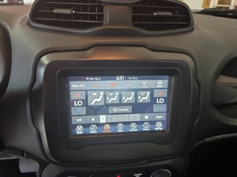 Used 2020 Jeep Renegade Trailhawk w/ Cold Weather Group AWD/4WD image 21