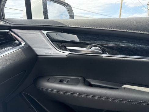 Used 2024 Cadillac XT5 Premium Luxury image 23