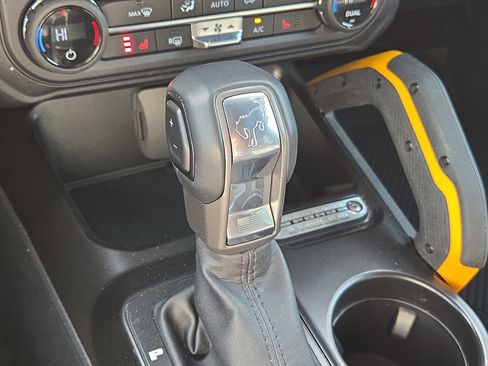 Used 2023 Ford Bronco Badlands w/ Sasquatch Package AWD/4WD image 32