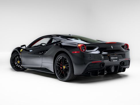Used 2019 Ferrari 488 GTB RWD image 49