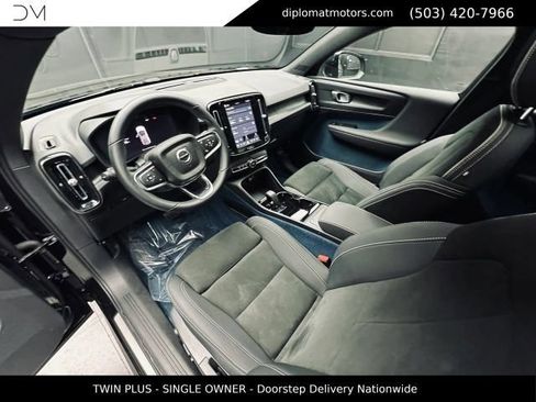 Used 2023 Volvo C40 P8 Recharge Plus AWD/4WD image 17
