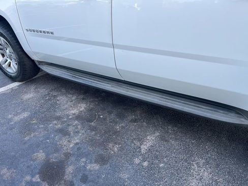 Used 2016 Chevrolet Suburban LS RWD image 30