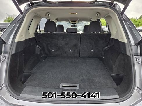 Used 2025 Nissan Rogue SV FWD image 15