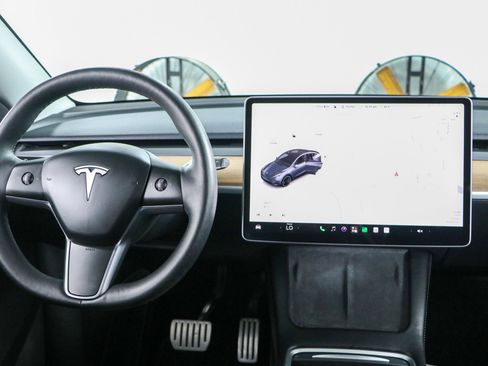 Used 2023 Tesla Model Y Performance AWD/4WD image 16