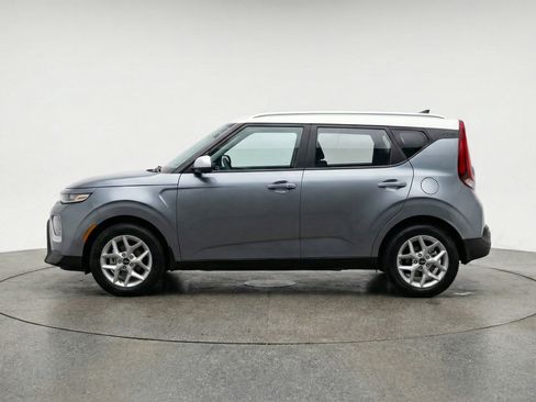Used 2025 Kia Soul LX w/ LX Technology Package FWD image 5