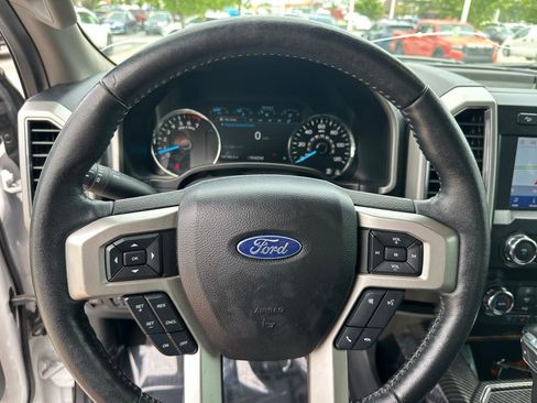 Used 2020 Ford F150 Lariat w/ FX4 Off-Road Package AWD/4WD image 18