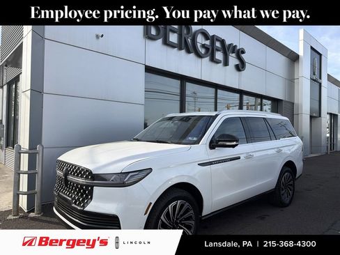 New 2025 Lincoln Navigator Black Label AWD/4WD image 1