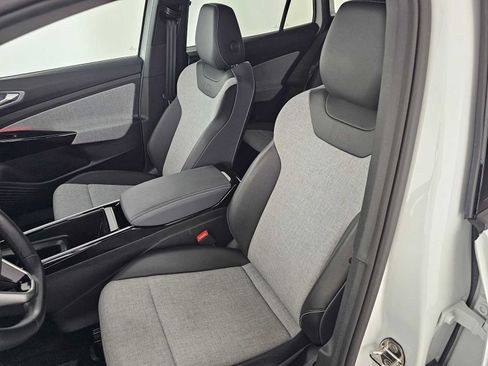 Used 2024 Volkswagen ID.4 2WD image 21