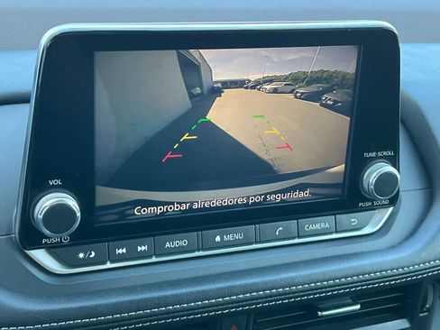 Used 2021 Nissan Rogue S image 21