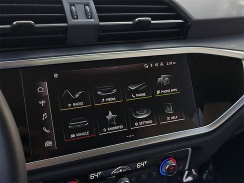 Certified 2025 Audi Q3 2.0T Premium Plus w/ Premium Plus Package image 12