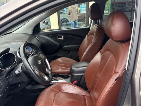 Used 2013 Hyundai Tucson Limited image 10