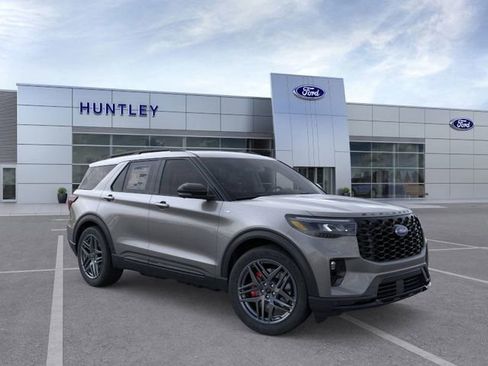 New 2026 Ford Explorer ST-Line w/ ST-Line Street Pack image 7