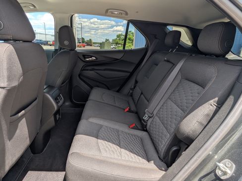 Used 2020 Chevrolet Equinox LT AWD/4WD image 12