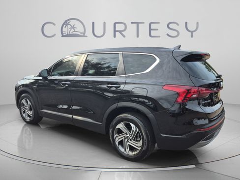 Certified 2023 Hyundai Santa Fe SE FWD image 3