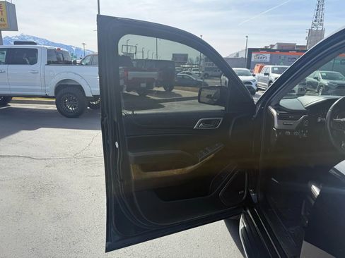 Used 2017 GMC Yukon Denali w/ Enhanced Security Package image 20