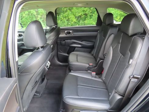 Used 2024 Kia Sorento X-Line EX AWD/4WD image 27