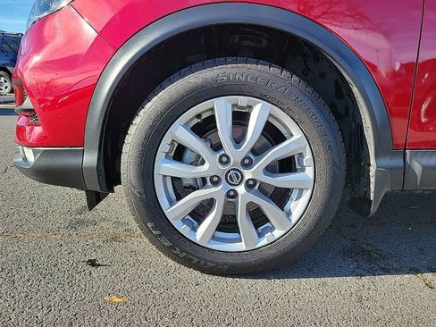 Used 2020 Nissan Rogue Sport SV w/ Technology Package image 7