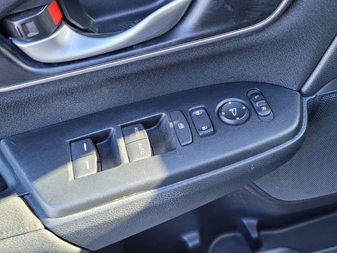Used 2022 Honda CR-V EX image 17