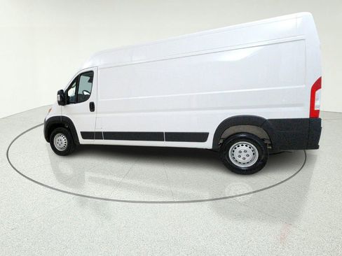 Used 2026 RAM ProMaster 2500 w/ Convenience Group FWD image 5