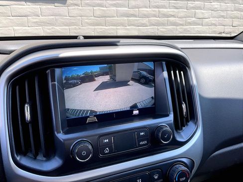 Used 2022 Chevrolet Colorado LT w/ Safety Package AWD/4WD image 21