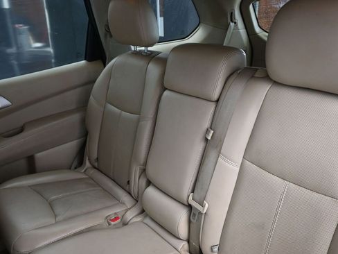 Used 2014 Nissan Pathfinder Platinum w/ Platinum Premium Package image 18