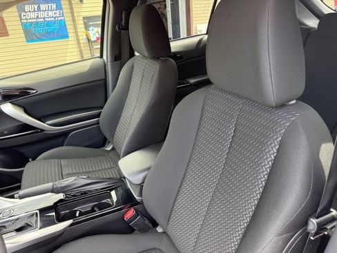 Used 2023 Mitsubishi Eclipse Cross LE AWD/4WD image 12