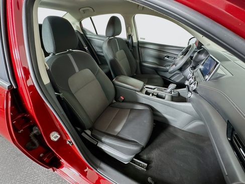 Used 2025 Nissan Sentra SV FWD image 28