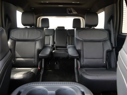New 2026 Ford Expedition Platinum w/ Stealth Appearance Package AWD/4WD image 19