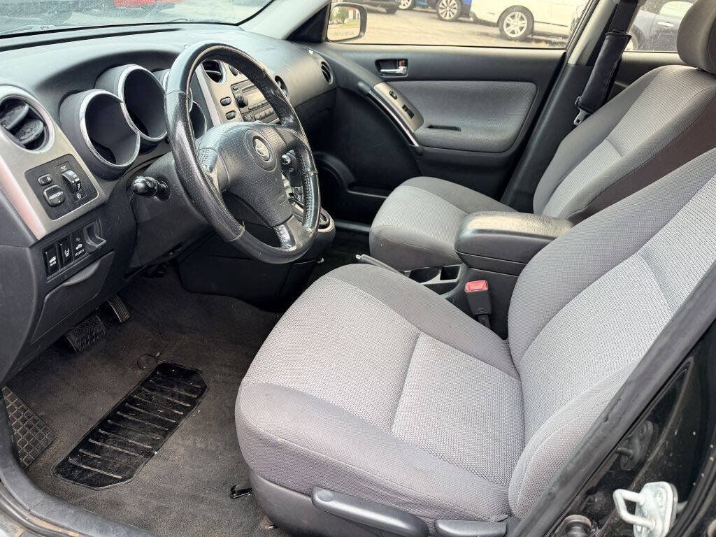 Used 2005 Toyota Matrix XR w/ Extra Value Pkg 2 FWD image 7