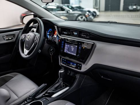 Used 2017 Toyota Corolla LE w/ Body Protection Package FWD image 8