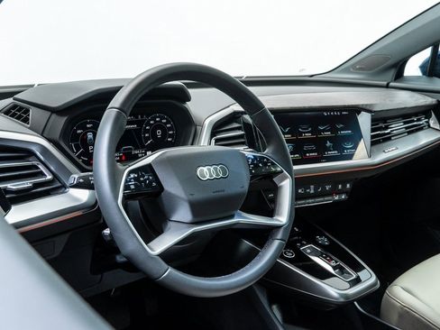 Used 2025 Audi Q4 e-tron Premium Plus w/ Premium Plus image 13