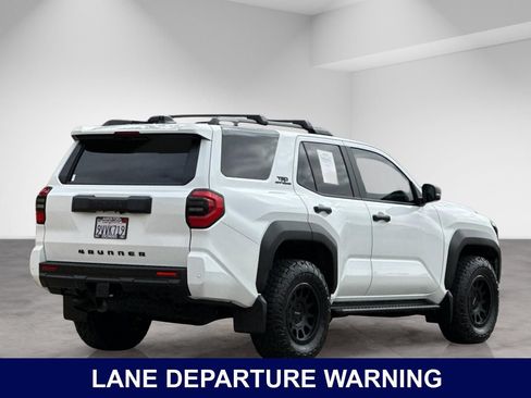Used 2025 Toyota 4Runner TRD Off-Road AWD/4WD image 7