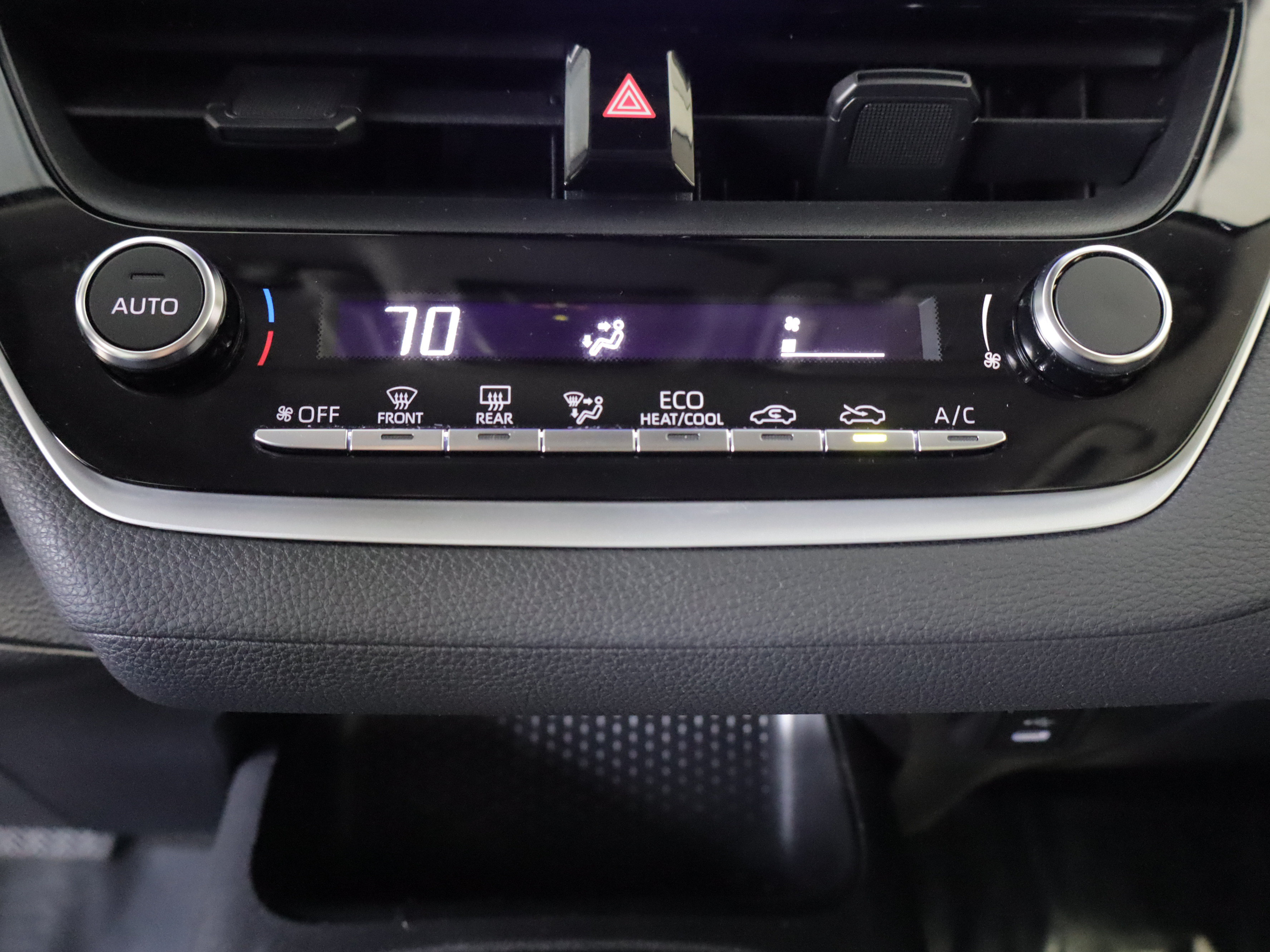 Used 2024 Toyota Corolla LE FWD image 14