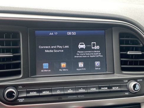 Used 2020 Hyundai Elantra SEL FWD image 12
